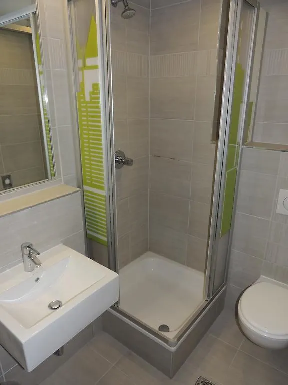 United Hostel Frankfurt City Center Φραγκφούρτη 0*,  Γερμανία